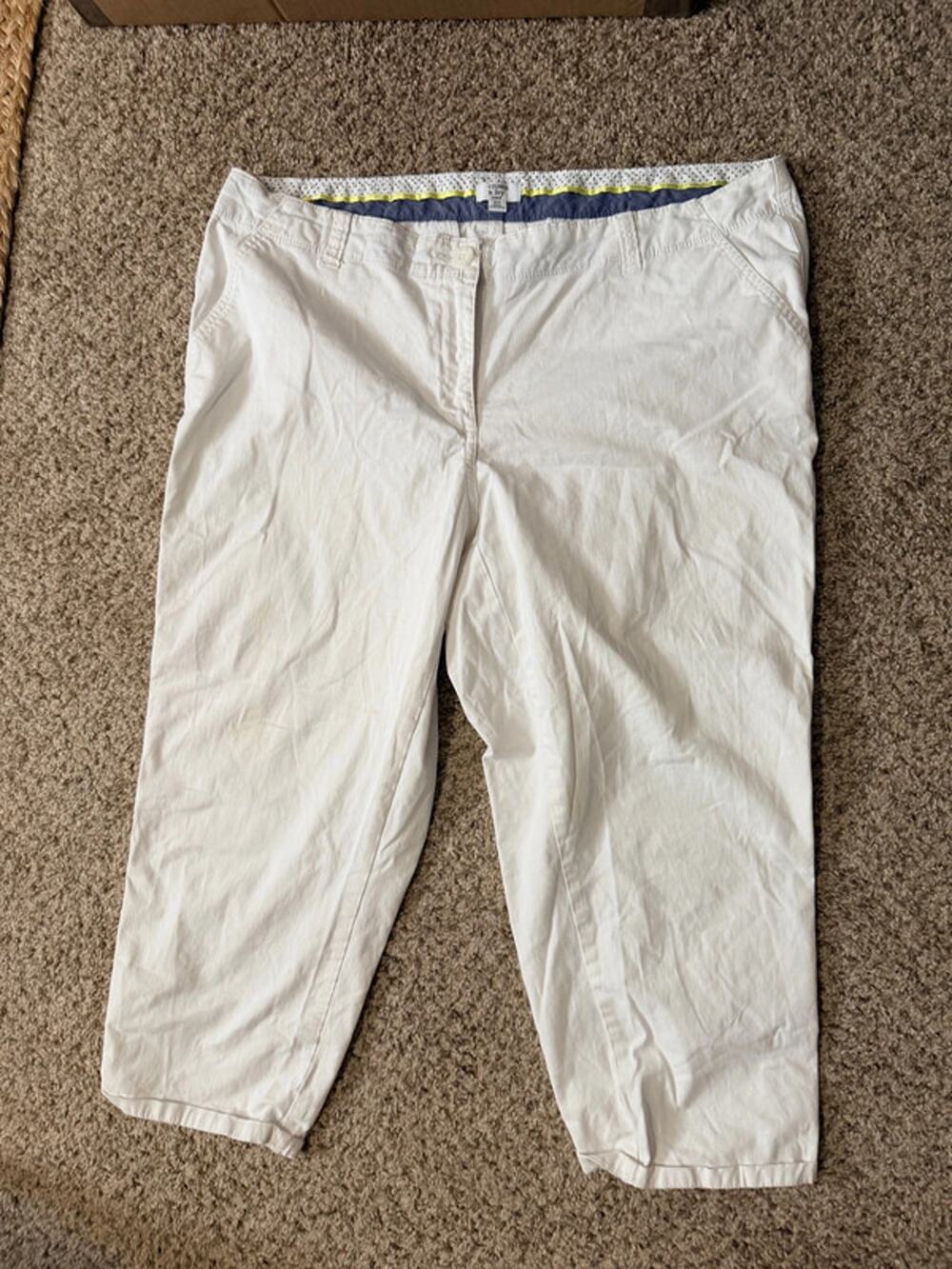 3 for $9 Crown and Ivy white cotton blend cropped pants 18 W EUC 2295